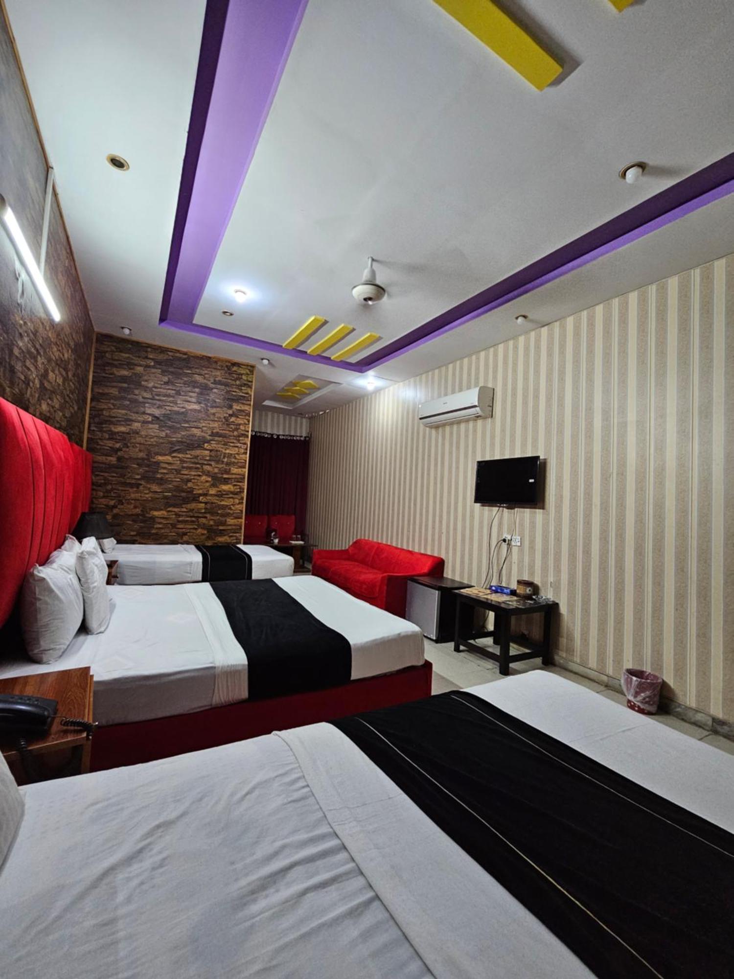 Hotel Tulip Inn, Gulberg Lahore Ruang foto