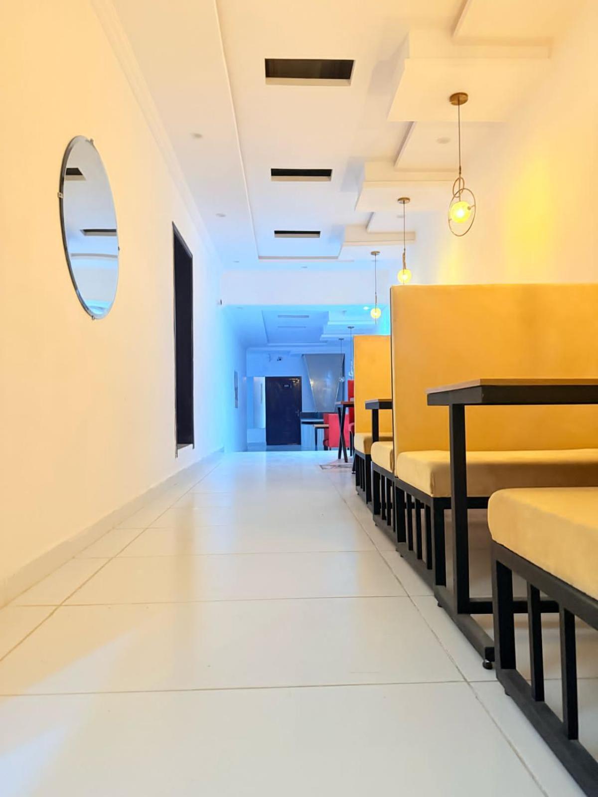 Hotel Tulip Inn, Gulberg Lahore Bagian luar foto