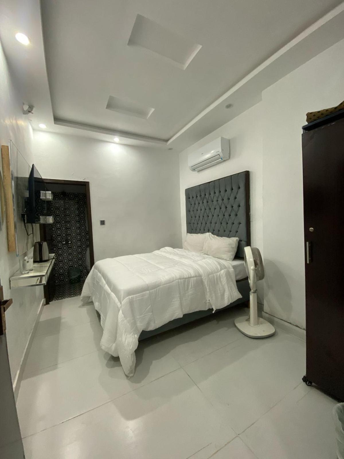 Hotel Tulip Inn, Gulberg Lahore Bagian luar foto